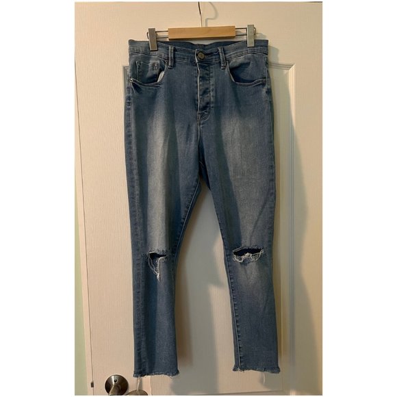Urban Outfitters BDG Crop Twig High Rise Jeans  - Size 31 - Picture 2 of 5